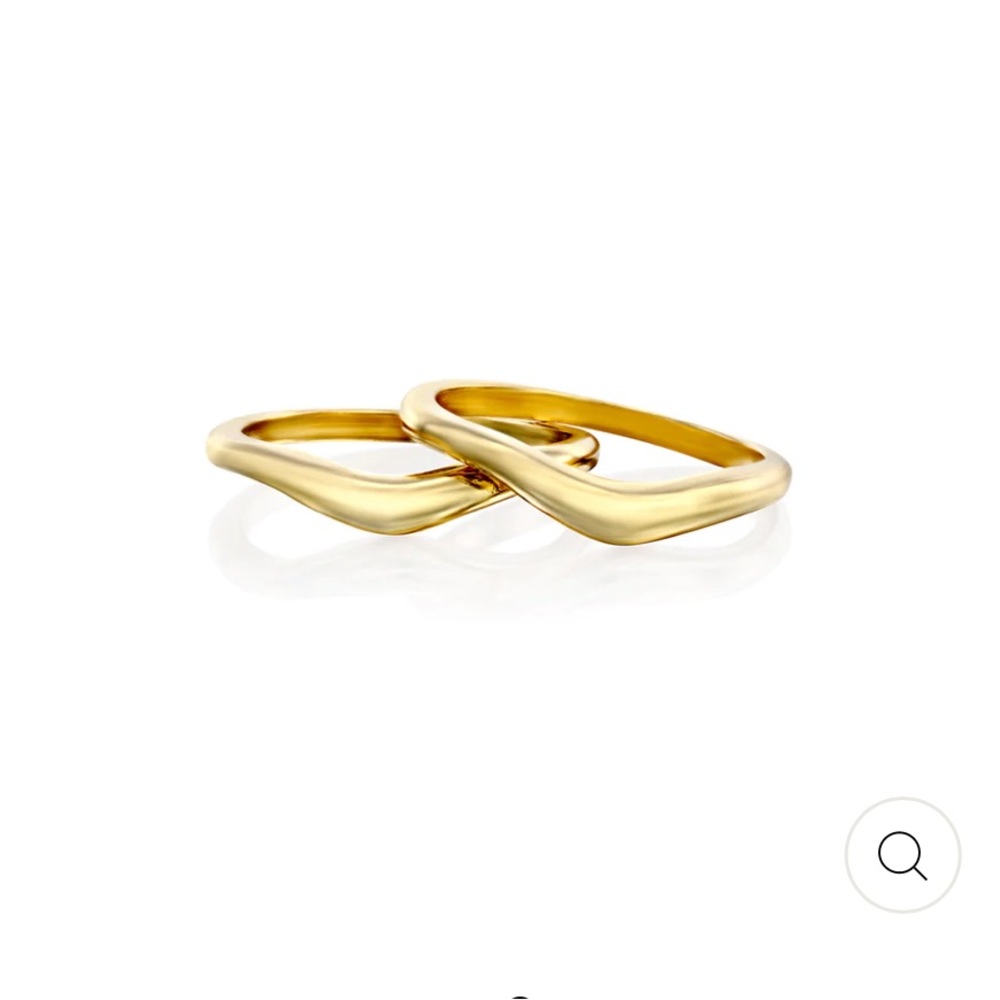 GOLD RING SET - NEVER WORN - BRAND NEW - size 6.5